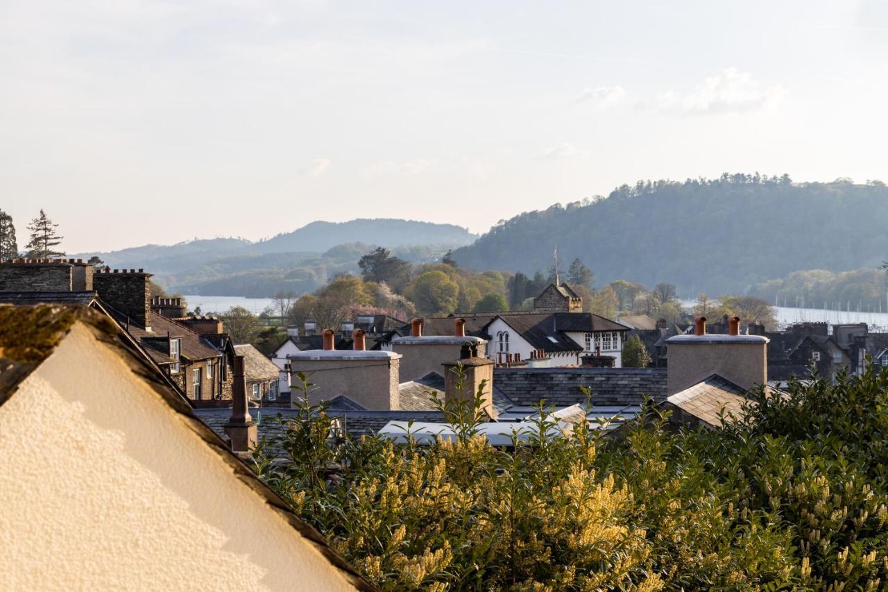 Luxury 2 Bed Room Lake View Apt Bowness Parking Exteriör bild